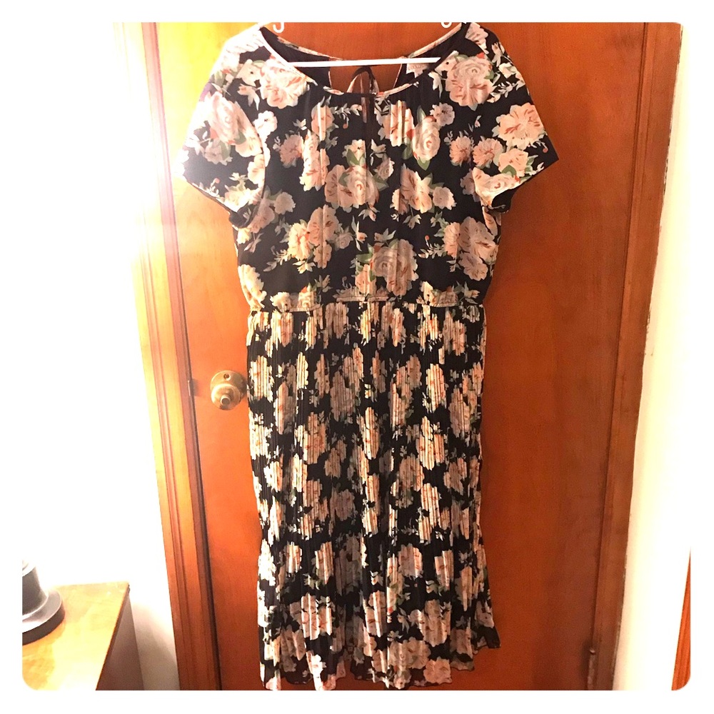 ModCloth Floral MIDI Dress